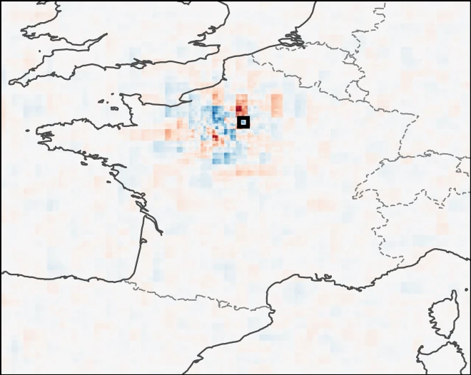 SmoothGrad attribution map over France: reduced speckle but still fragmented into disconnected patches.